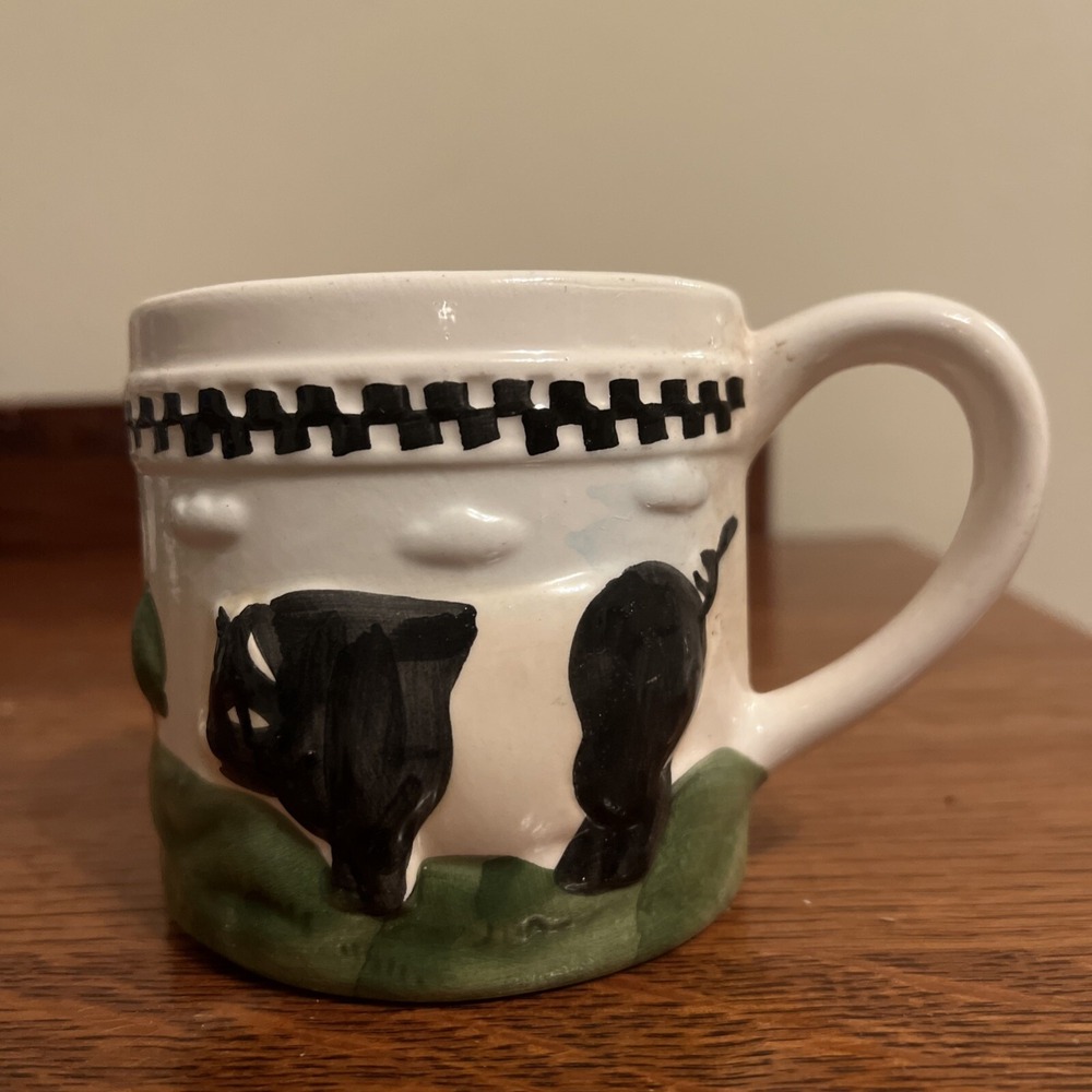 Cute Raised Relief Hampshire Pig 12 Ounce Coffee Mug Cup